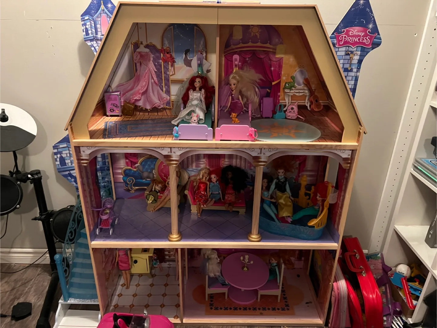 Disney Princess Dollhouse thumbnail