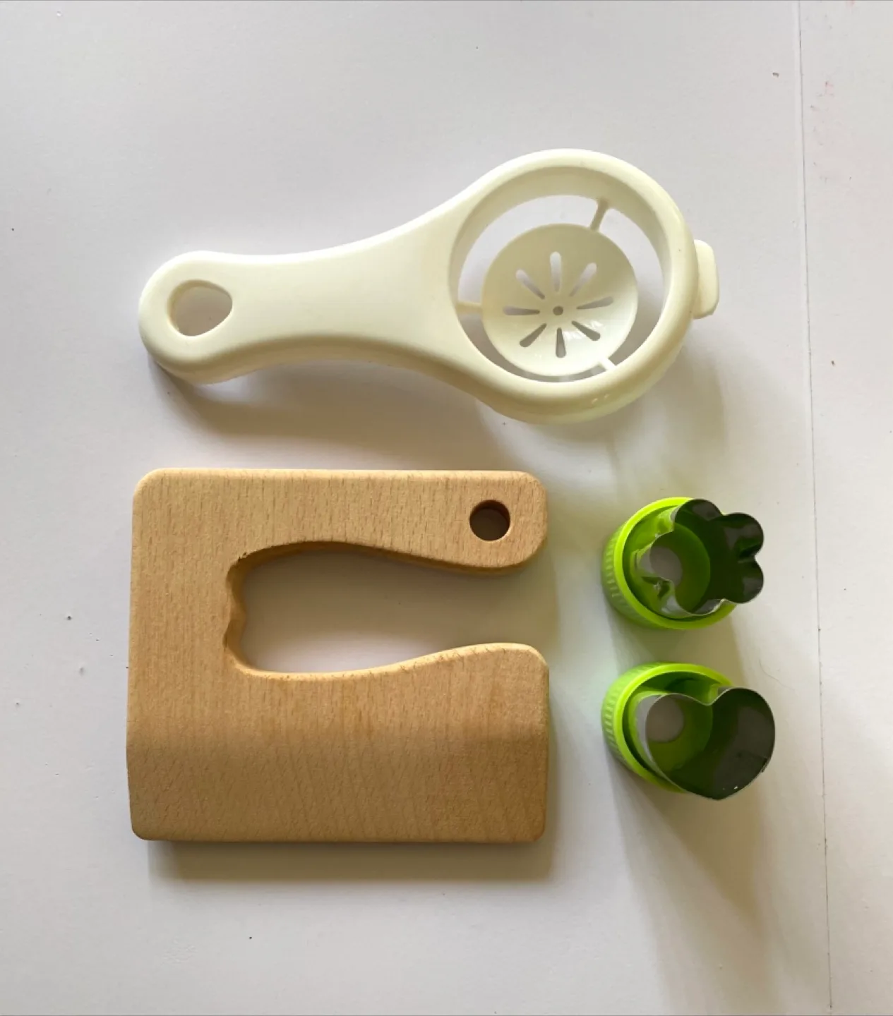 🇨🇦Kids Safe Wooden Knife, fruit/veggie cutter & egg separator thumbnail