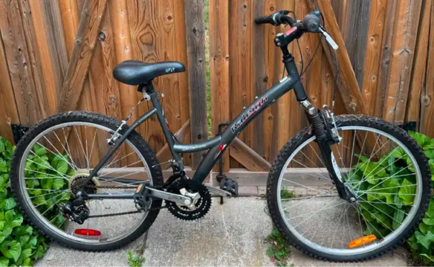 NEW 💥 Raleigh Hybrid Unisex City Bikes image indicator(8)