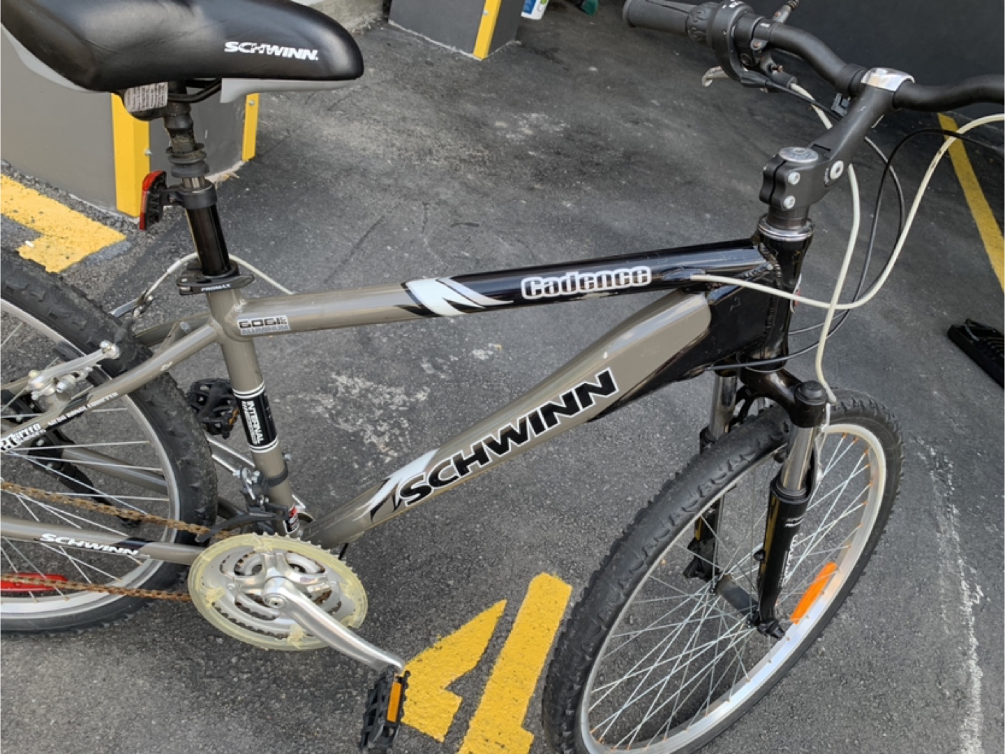 Schwinn Cadence Mountain Bike