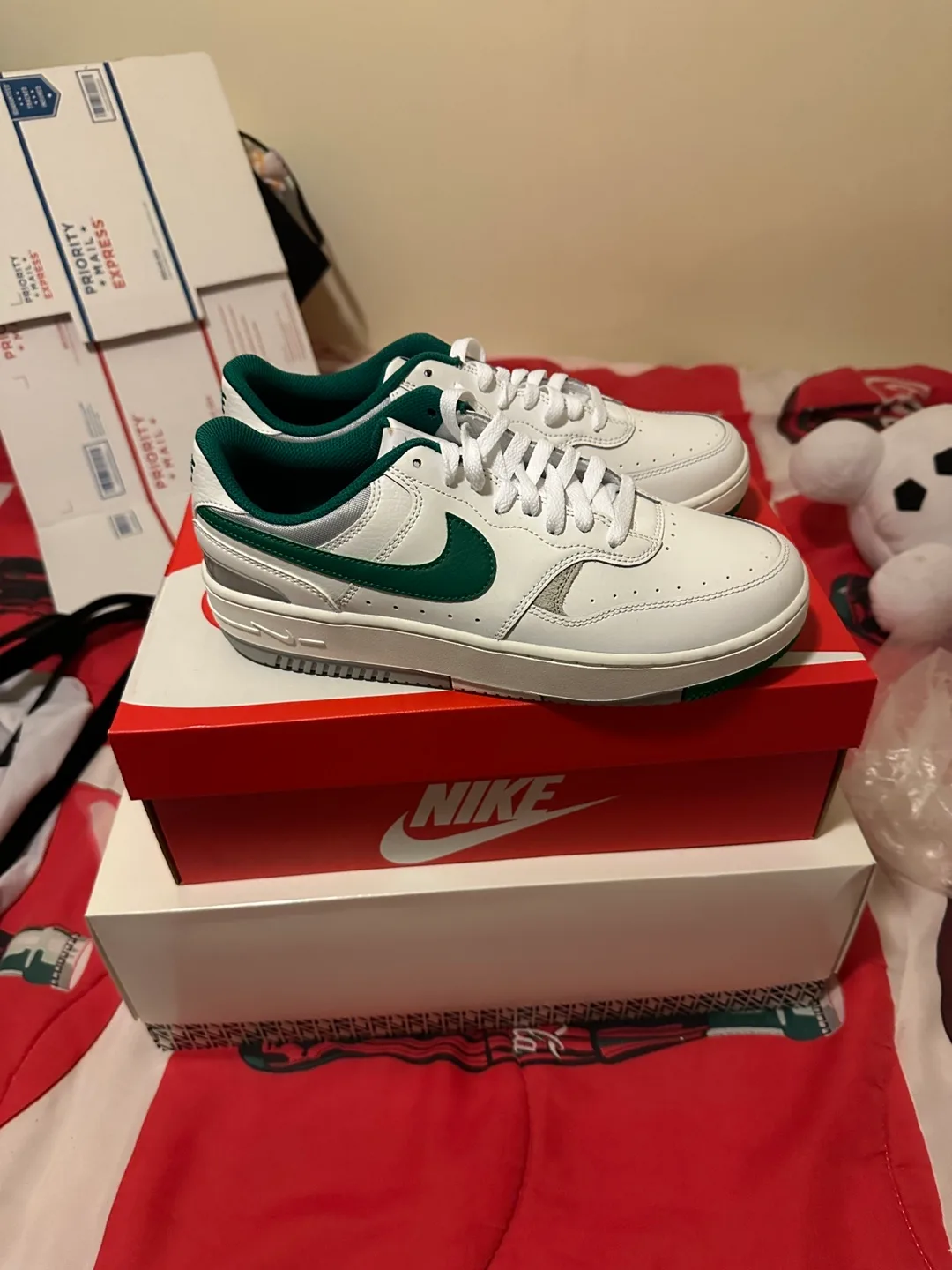 NIKE GAMMA FORCE  White/Green thumbnail