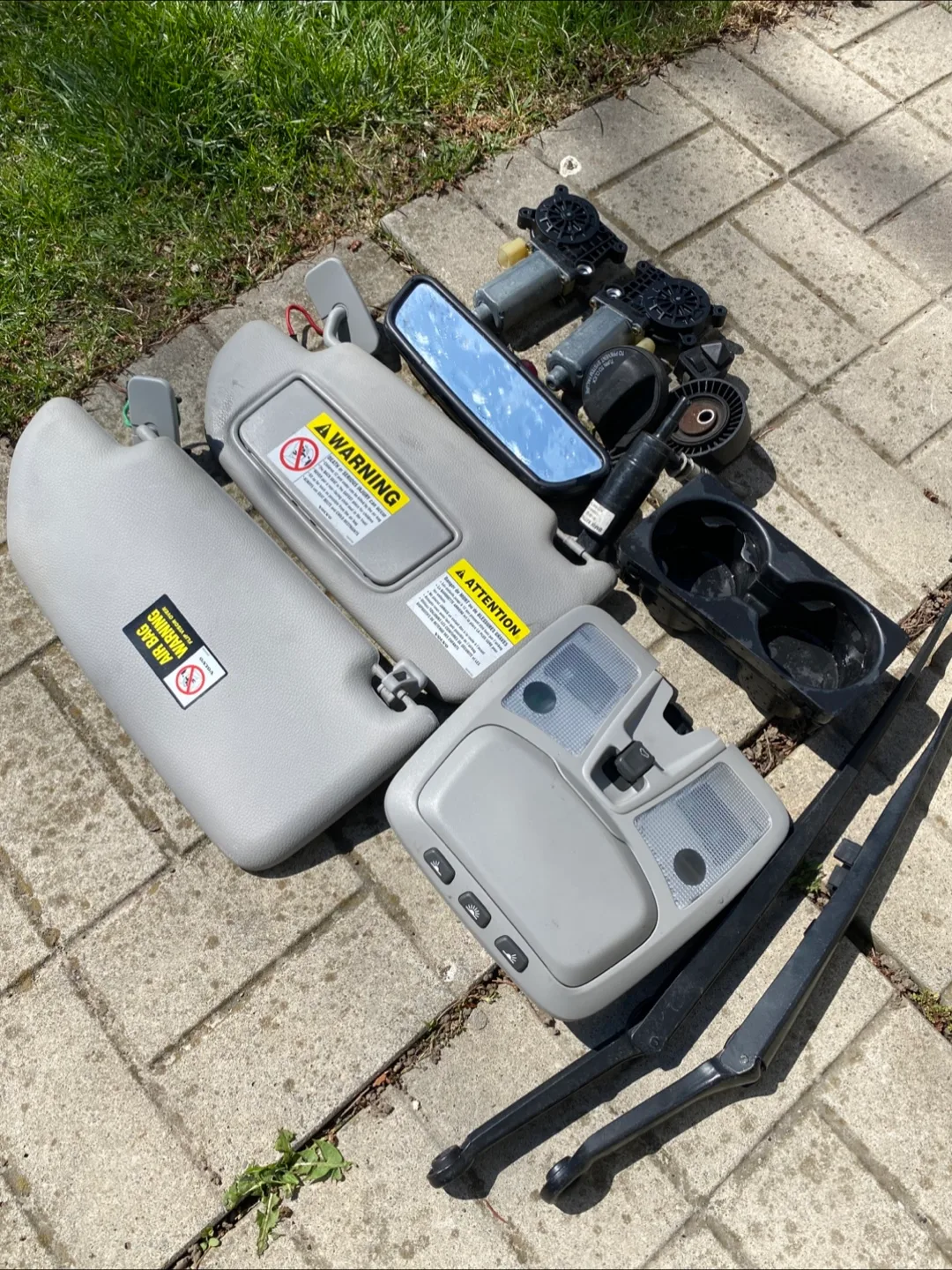 BMW E46/ VARIOUS PARTS thumbnail