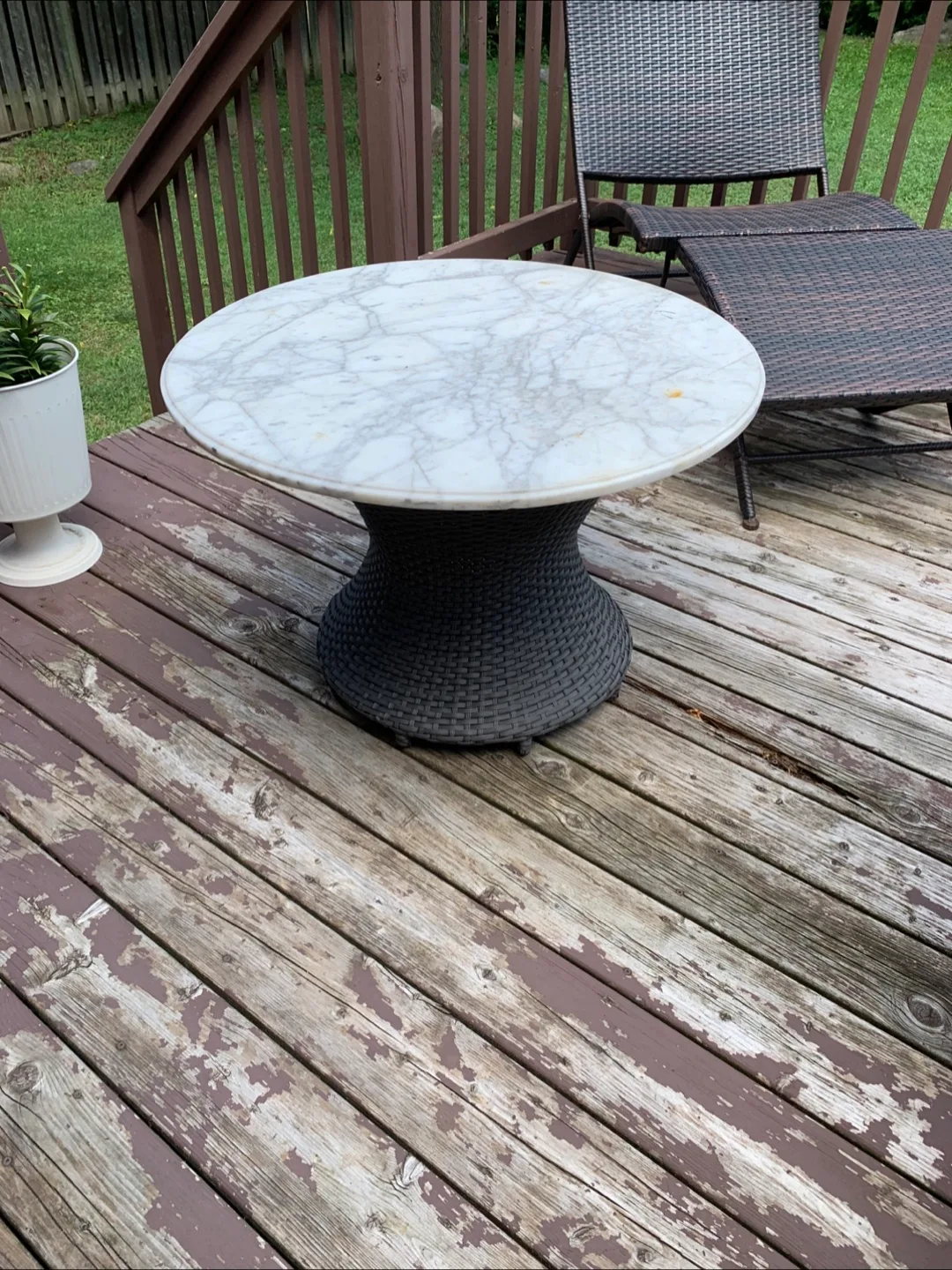 Outdoor Side Table marble thumbnail