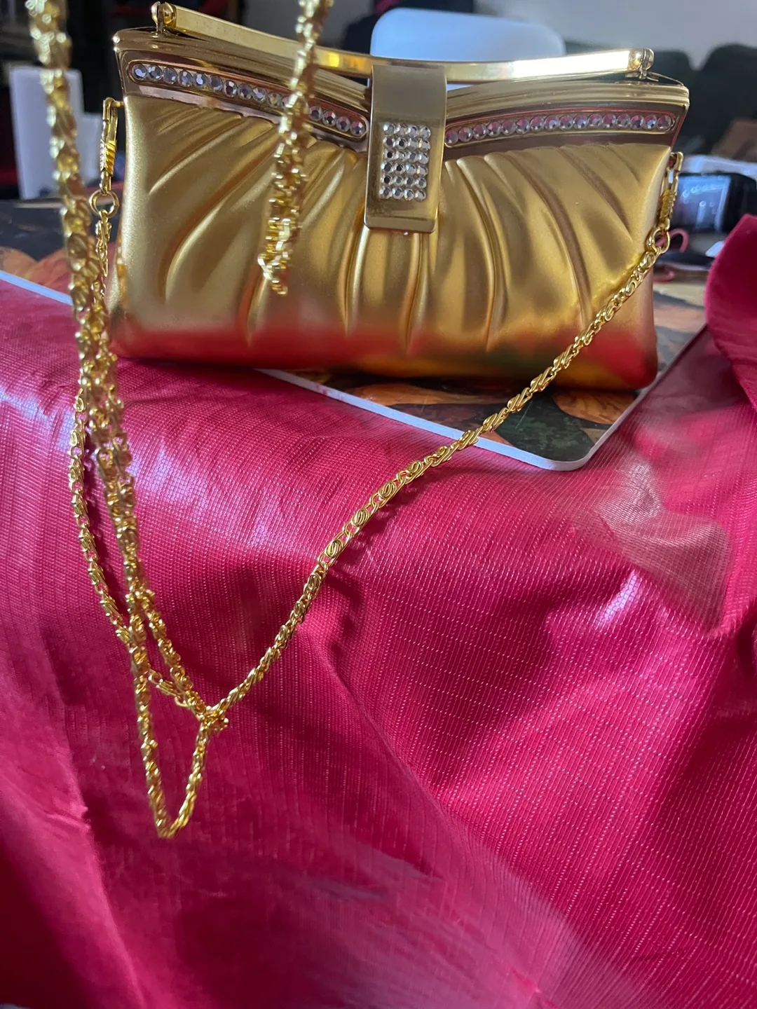 Party evening clutch with sling gold metal hard material image indicator(2)