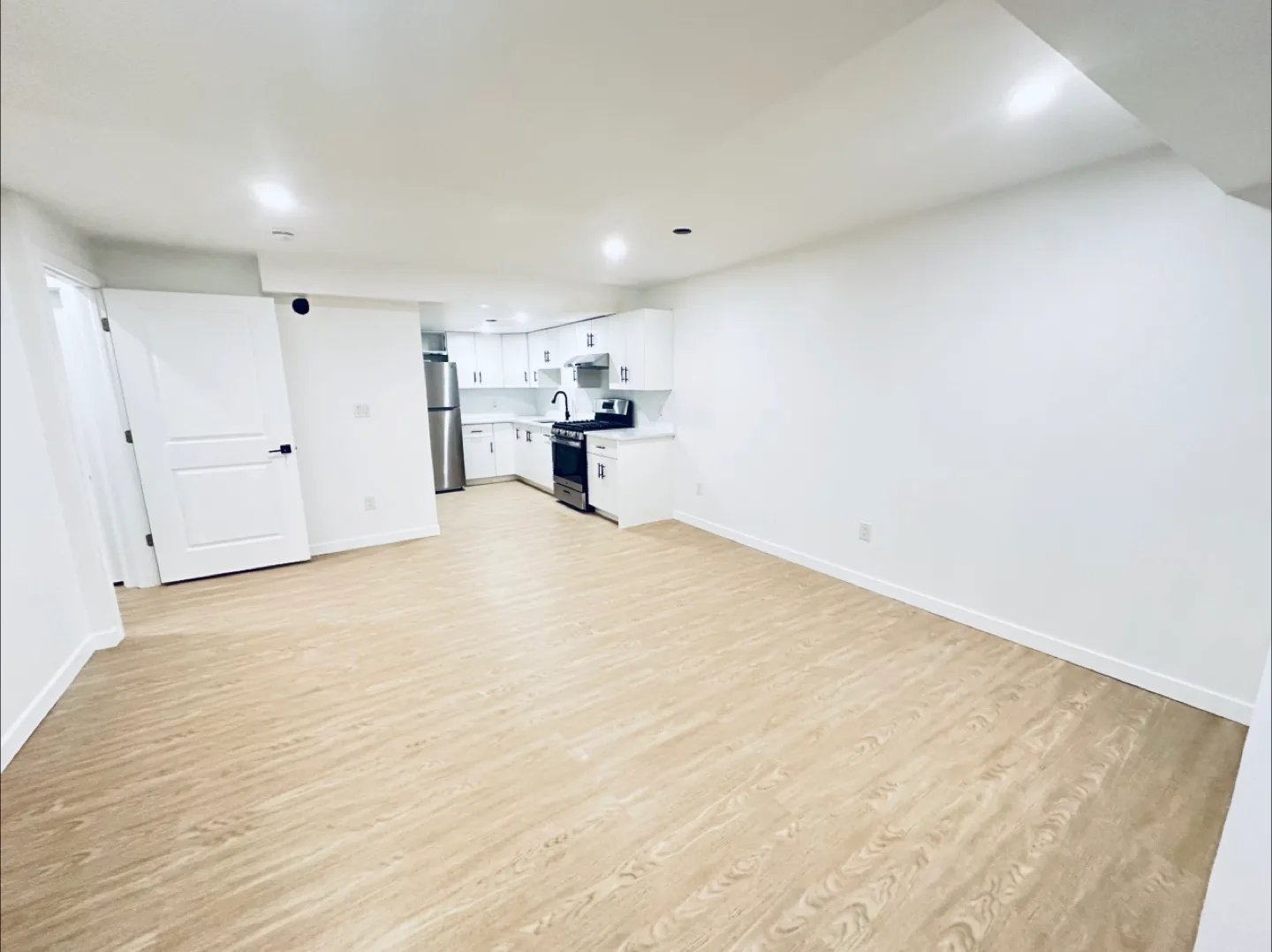 For Rent – Basement Suite image indicator(3)