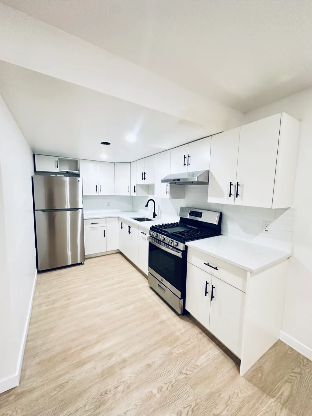 For Rent – Basement Suite image indicator(2)