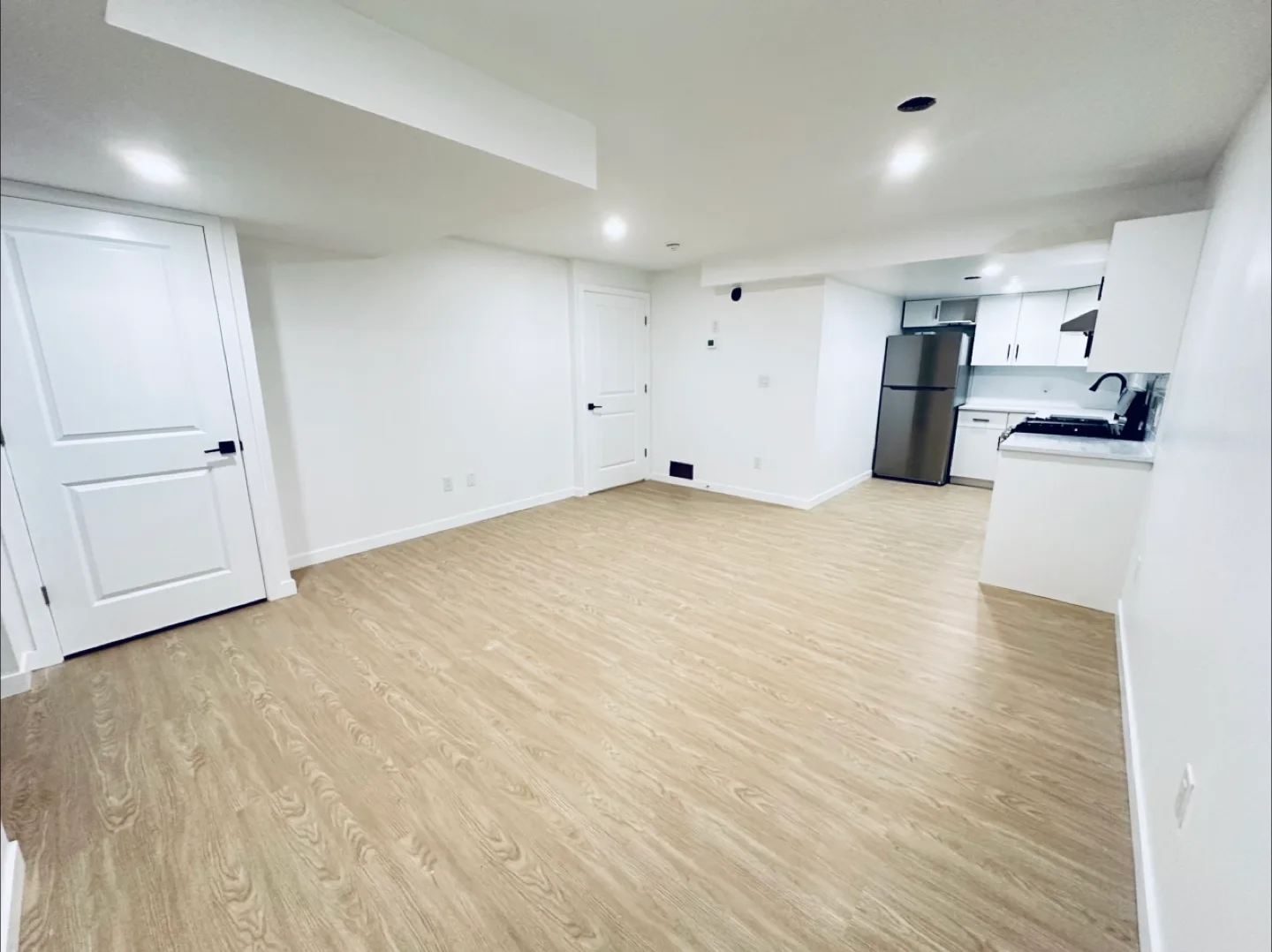 For Rent – Basement Suite image indicator(9)