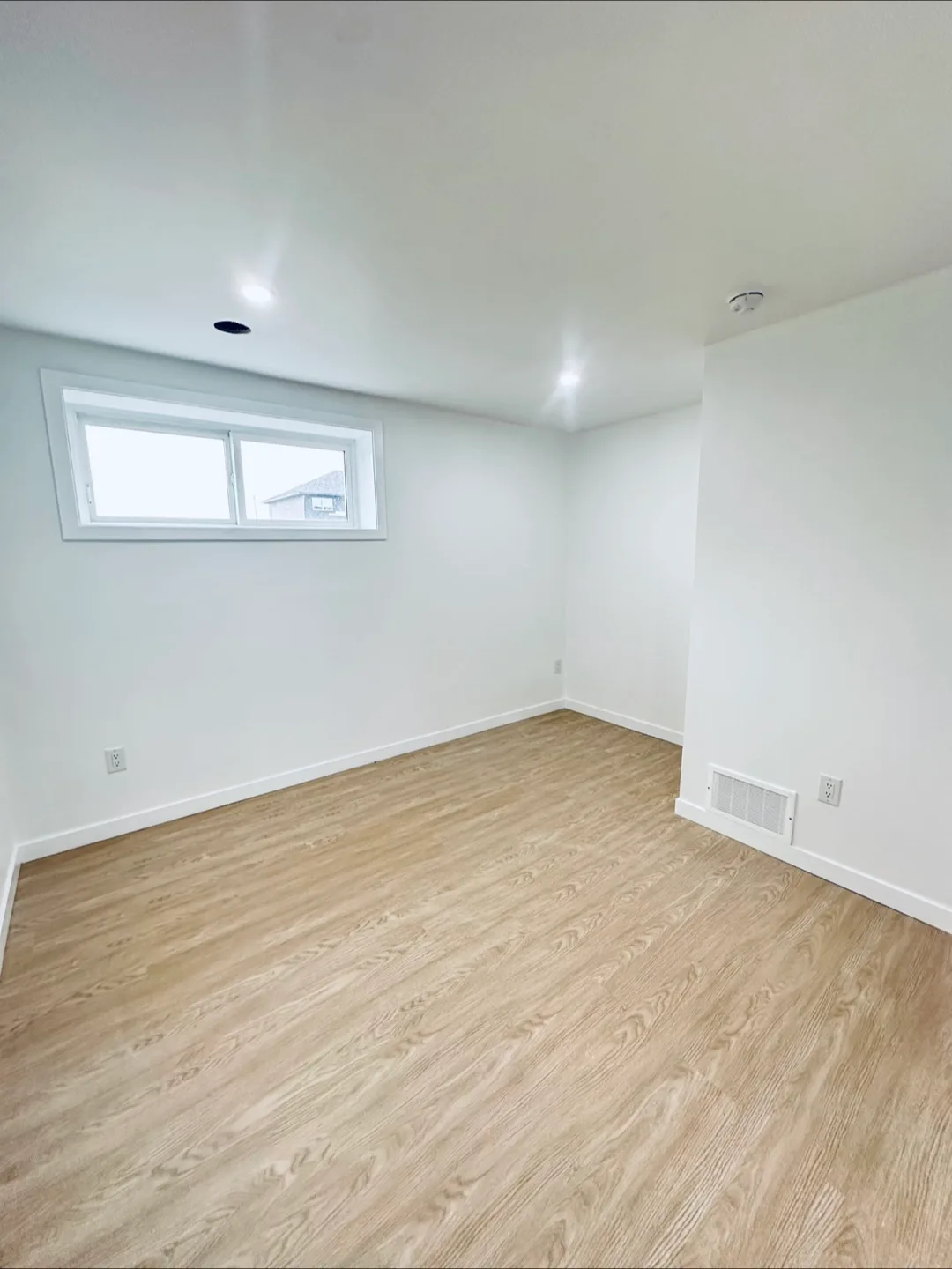 For Rent – Basement Suite image indicator(8)