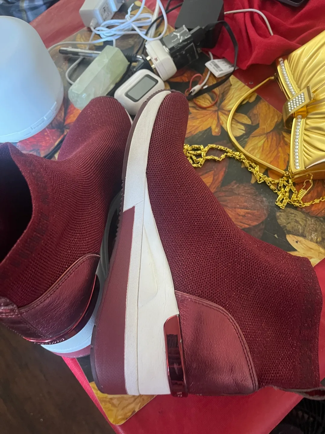 MK woman’s boots size 9 image indicator(5)