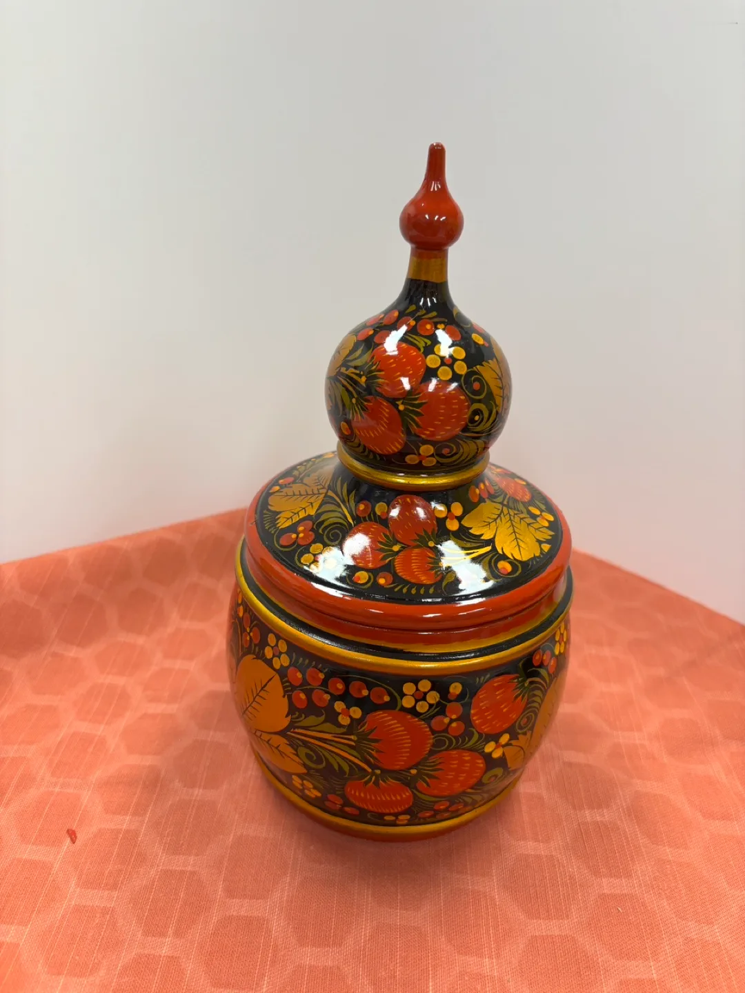 Hand-Painted Russian Lacquer Box thumbnail