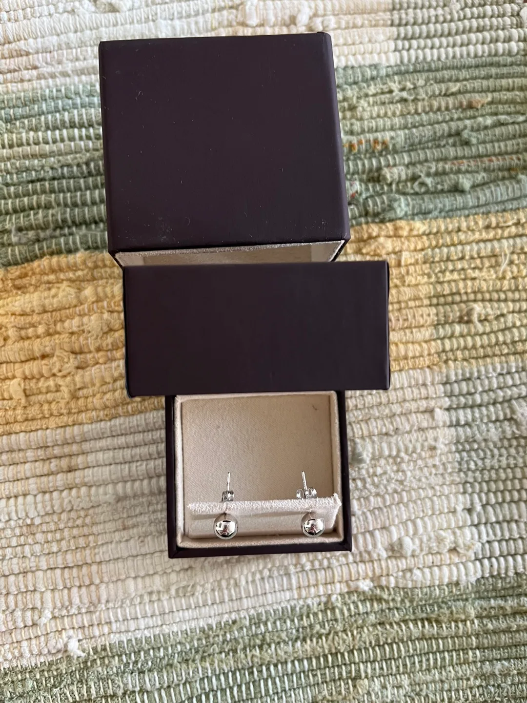 Thompson's Sterling Silver Ball Stud Earrings image indicator(2)