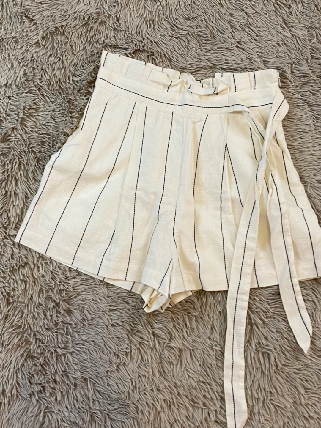 F21 Striped Paperbag Waist Shorts - Size Small thumbnail
