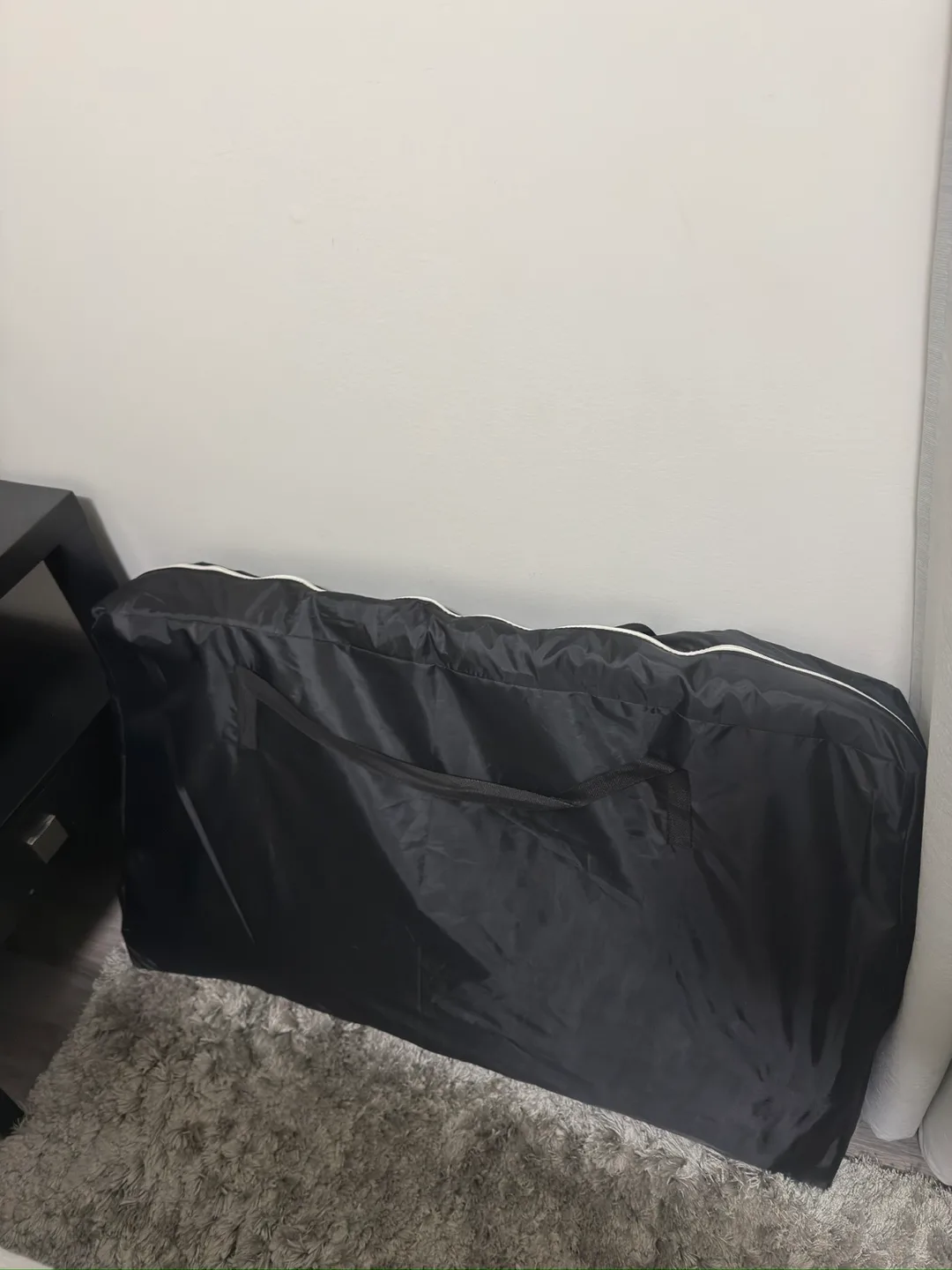 Premium Portable Baby Bassinet + 2 Extra Sheets – Like New image indicator(2)