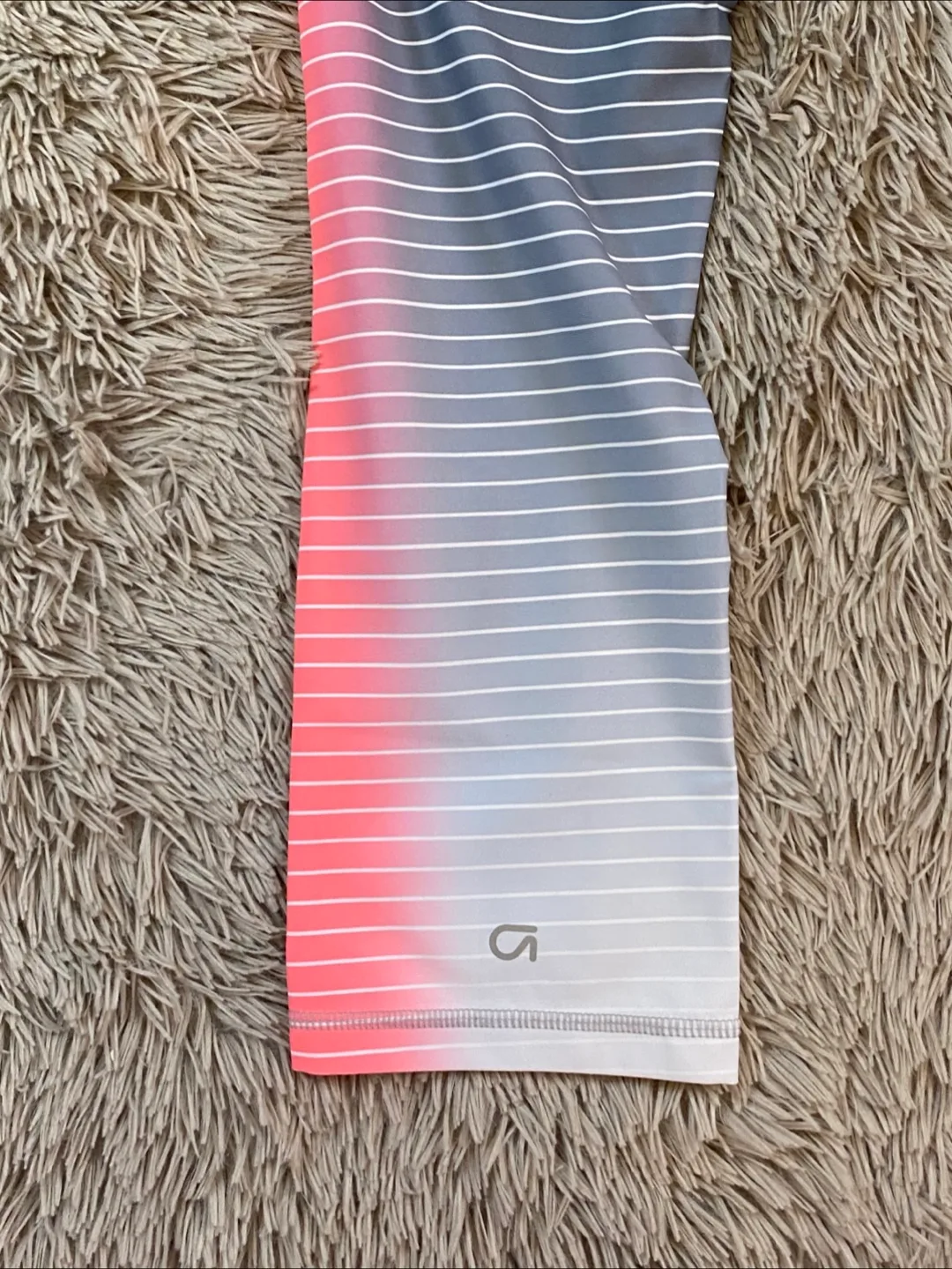 GapFit Gradient Striped Leggings image indicator(3)