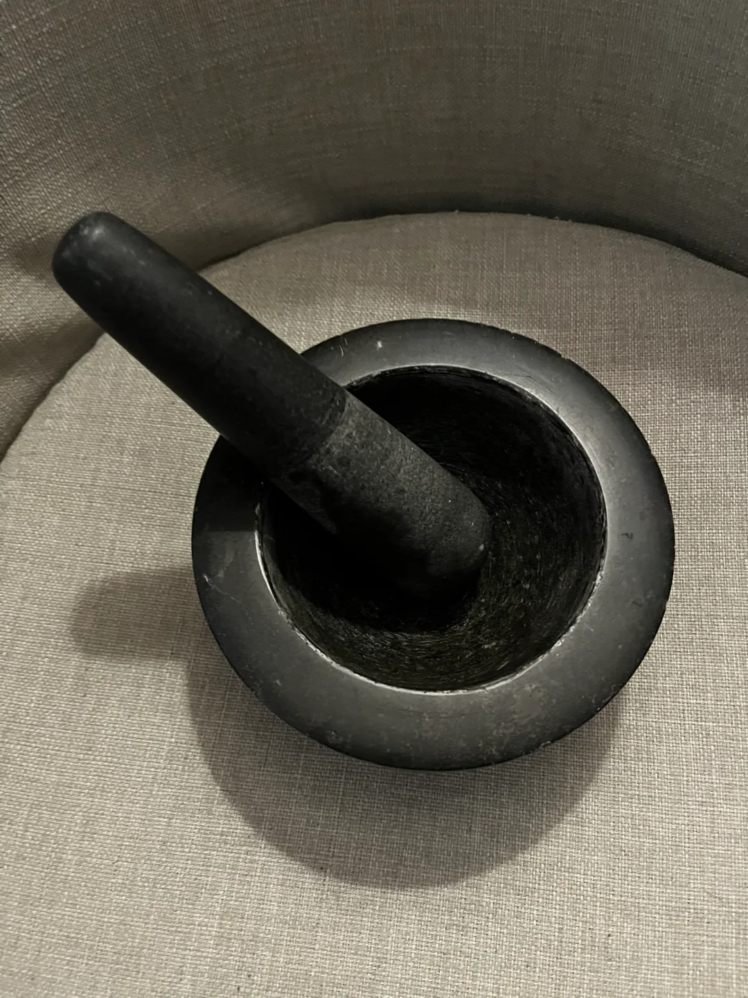 Granite Mortar and Pestle Set image indicator(2)