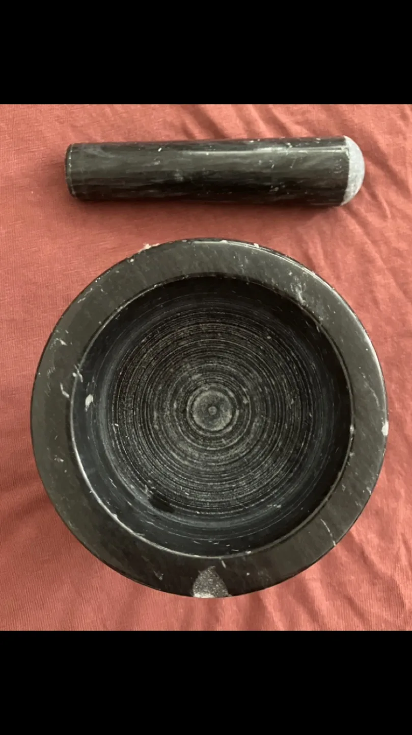 Black Marble Mortar and Pestle Set 🖤 🇨🇦 image indicator(4)