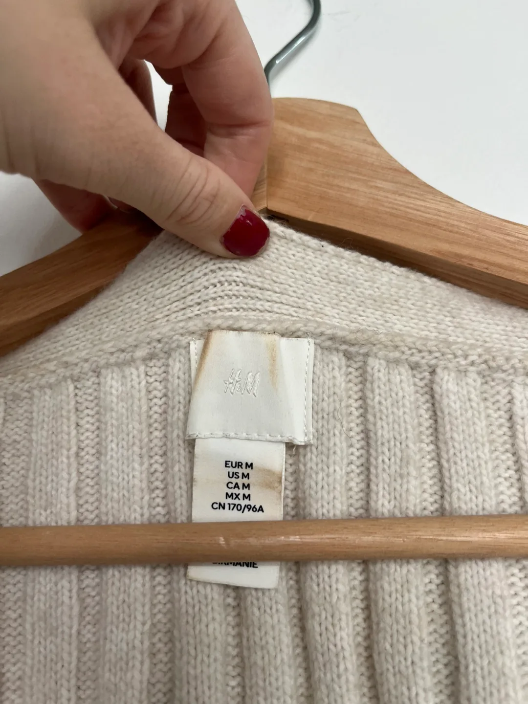 H&M Cropped Knit Sweater - Size M image indicator(3)