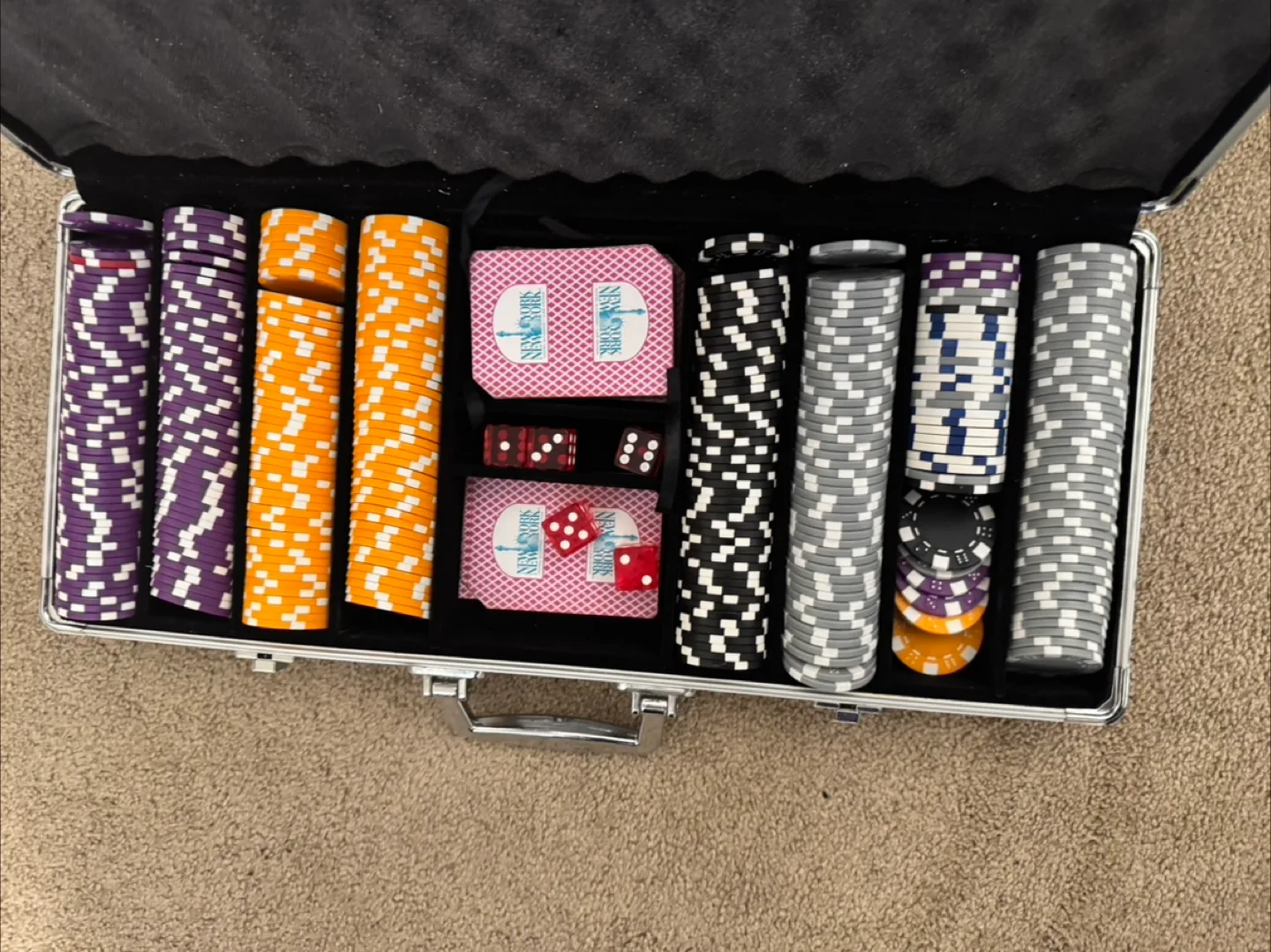 Poker Set with Case thumbnail
