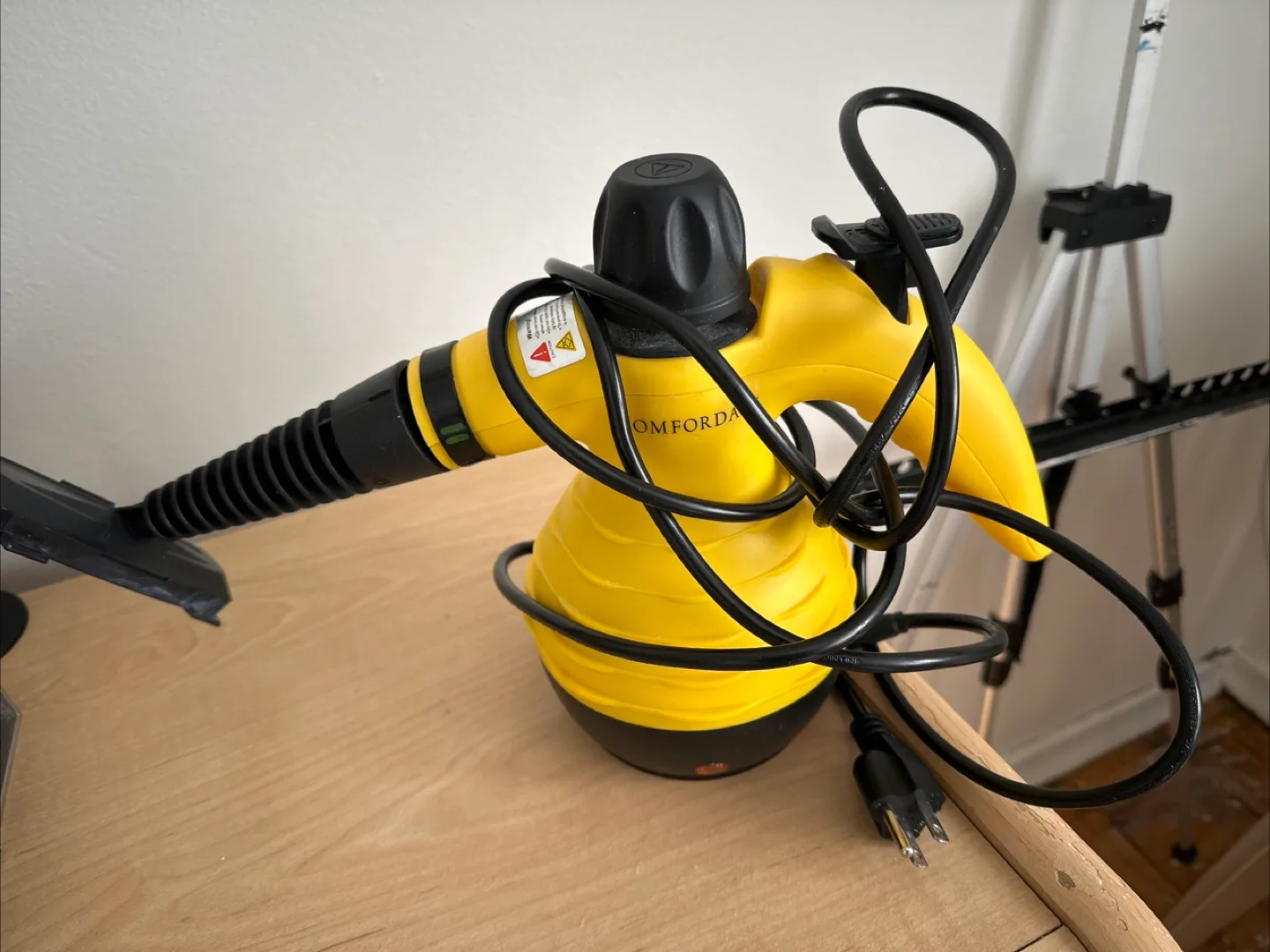 Comforday Multi-Purpose Handheld Steam Cleaner thumbnail