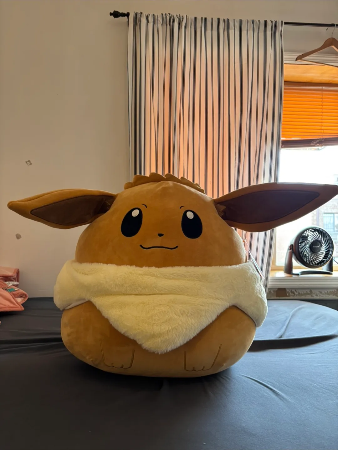 Squishmallows Eevee 14-Inch Plush thumbnail
