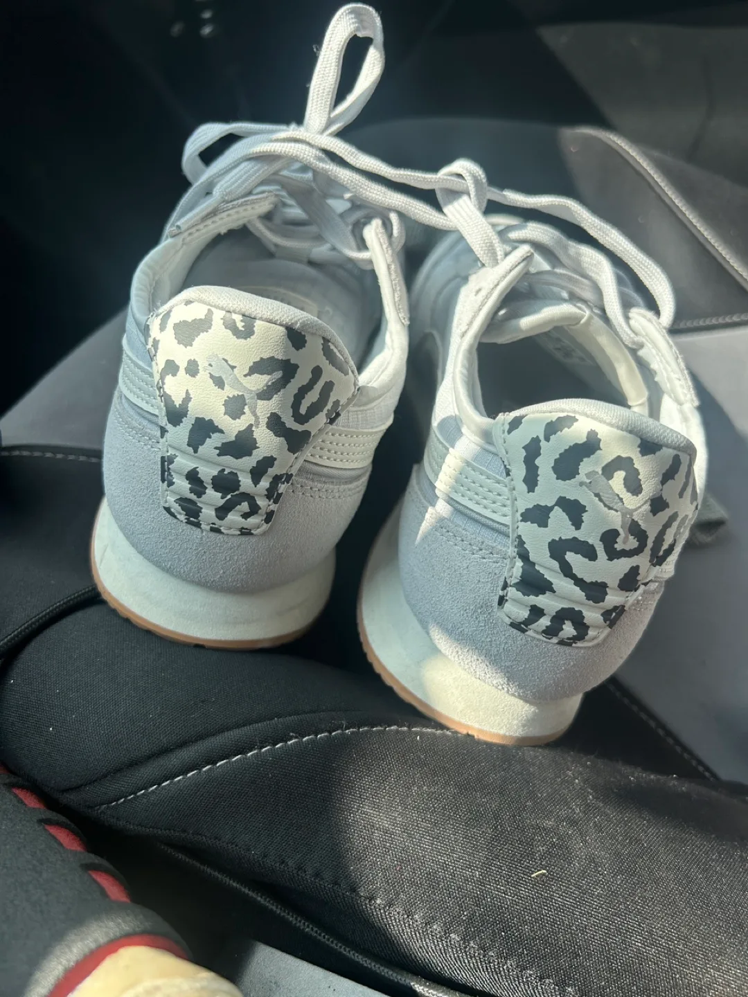 Puma Runner Sneakers - Gray image indicator(3)