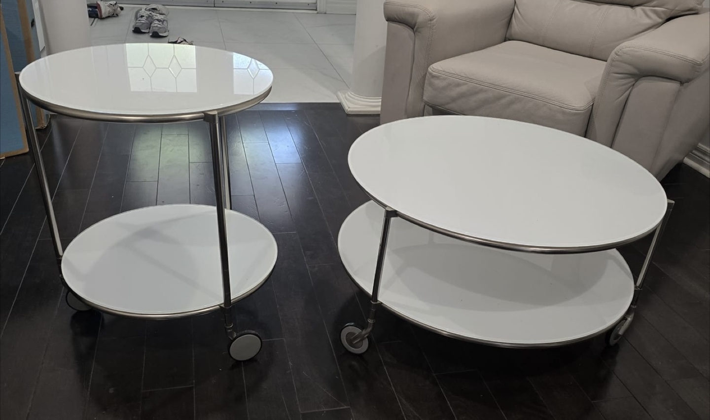 White Glass Top Side Tables - Set of 2 - photo 2
