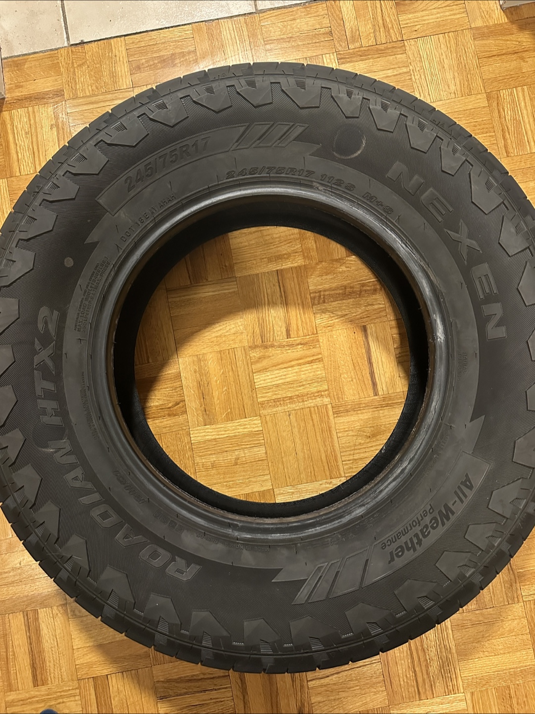 Nexen Roadian HTX2 245/75R17 Tire