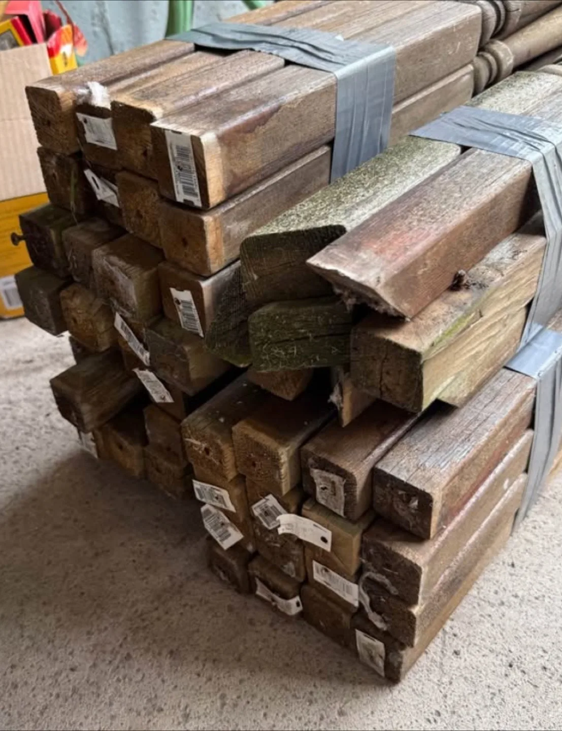 Wooden Spindles/Balusters image indicator(2)