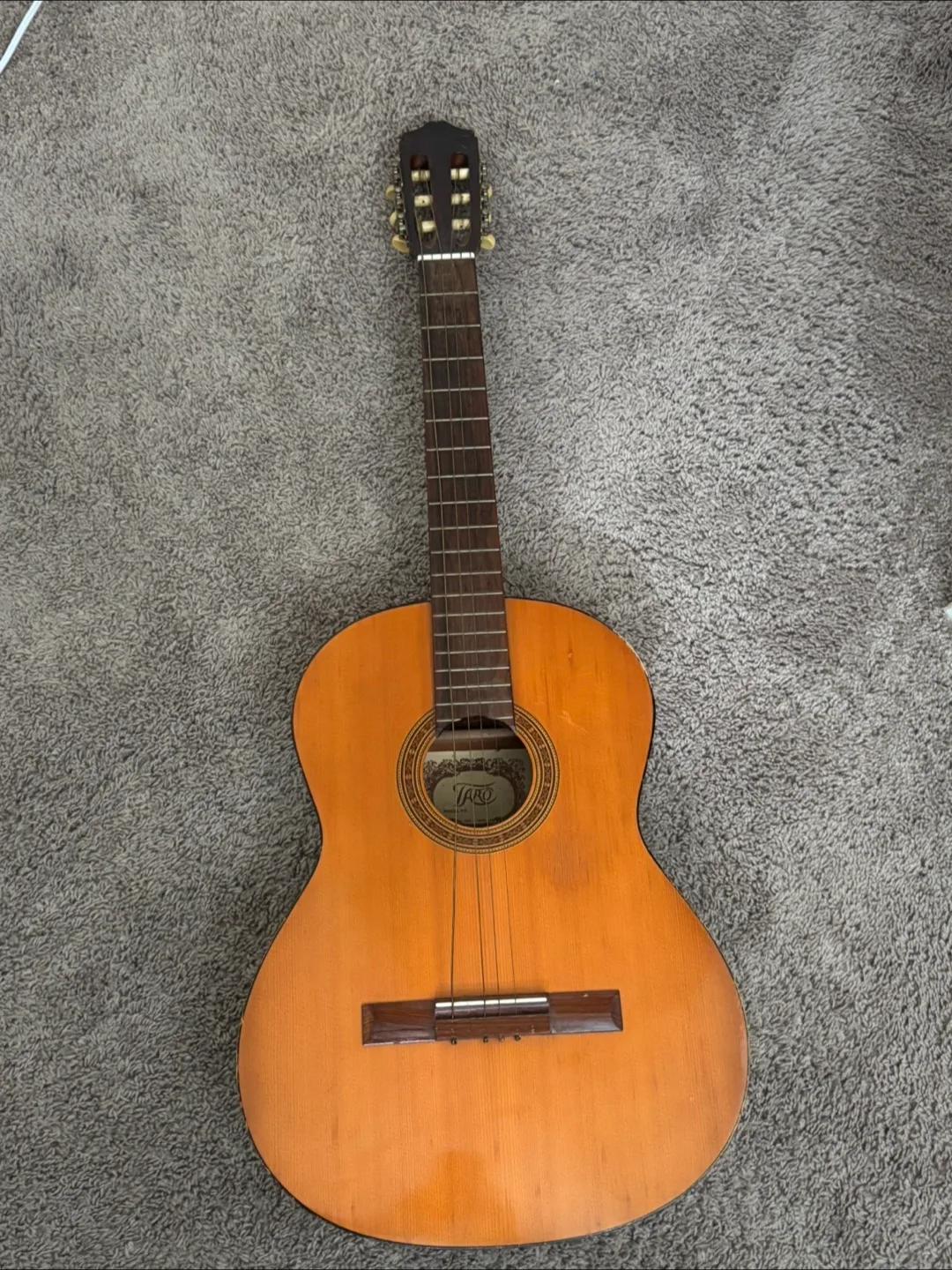 Taro Acoustic Nylon Guitar thumbnail