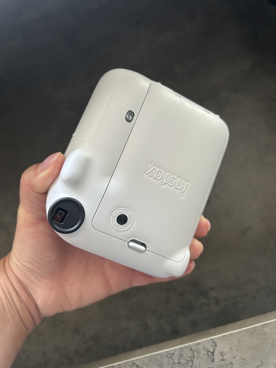 Fujifilm Instax Mini 12 Instant Camera - photo 2