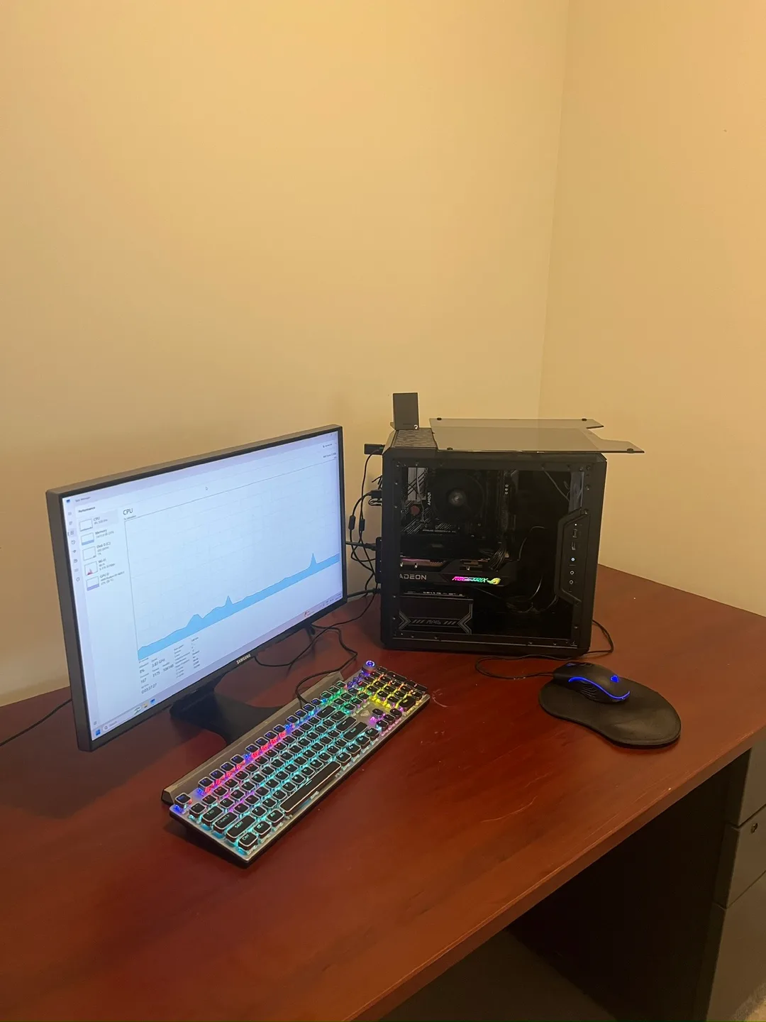 RX 6600 XT Gaming PC – 200+ FPS Minecraft / 180FPS Fortnite image indicator(2)