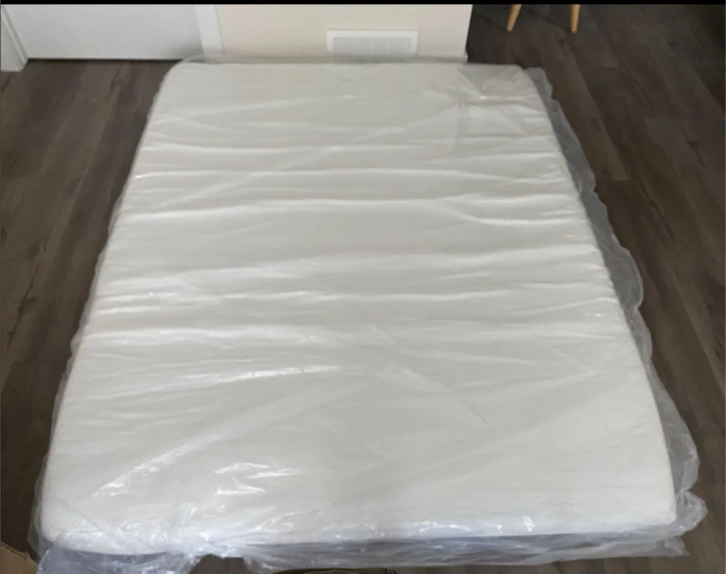 L Mattress thumbnail