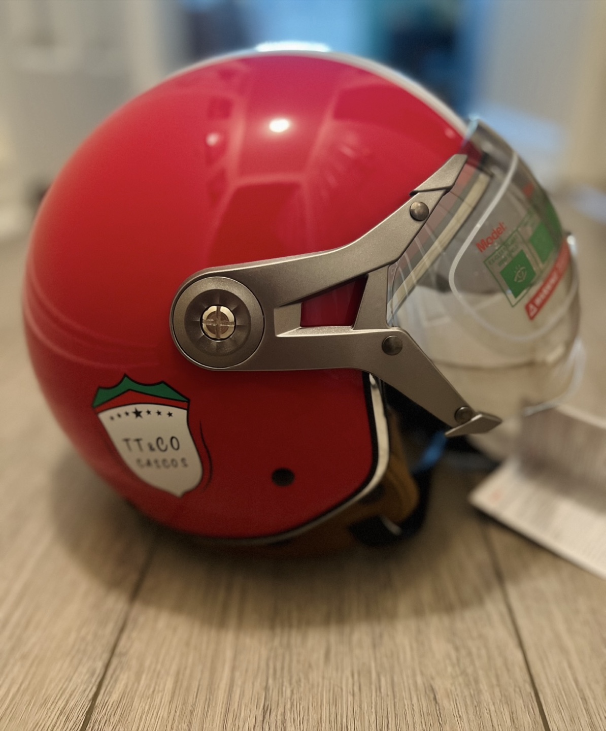 NEW Red Retro Motorcycle Helmet - large - photo 3
