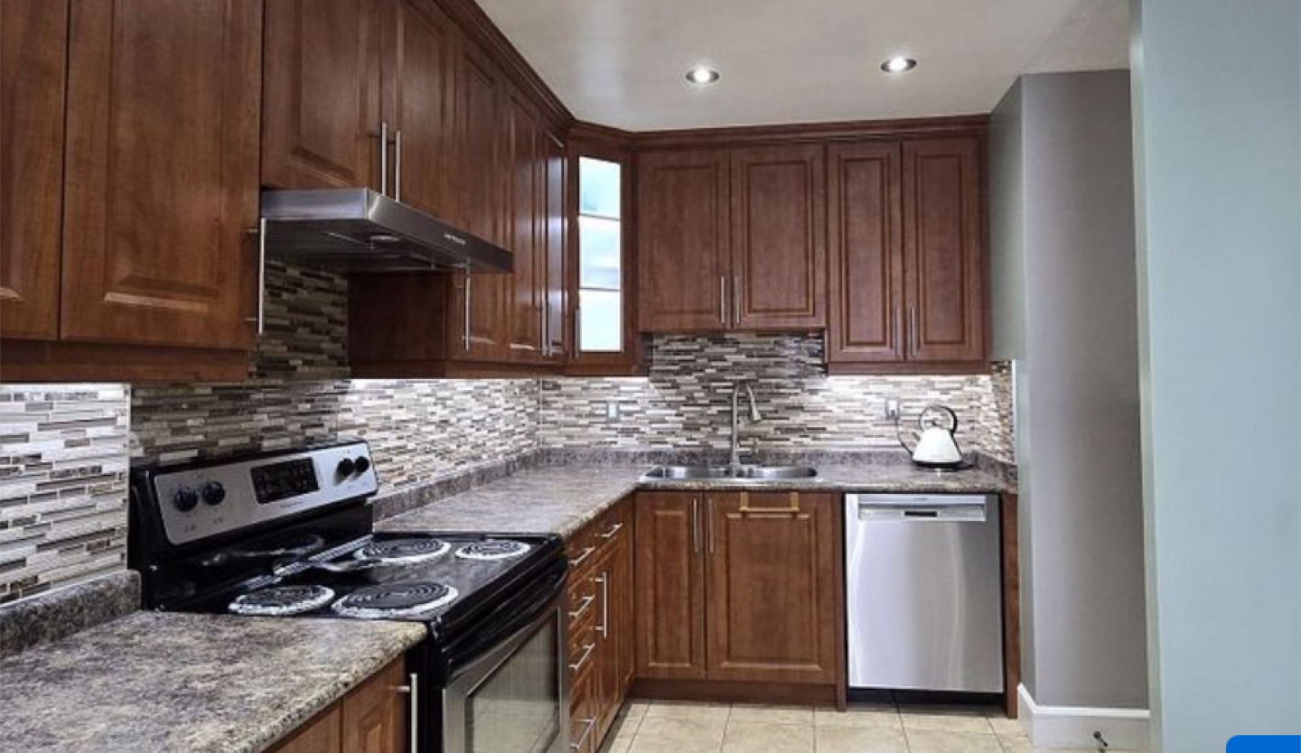 Townhouse for Sale - photo 2