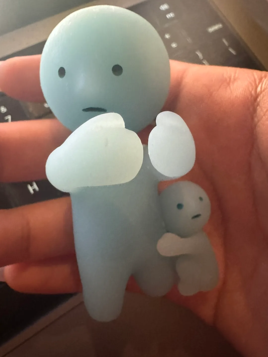 Toothbrush holder smiski thumbnail