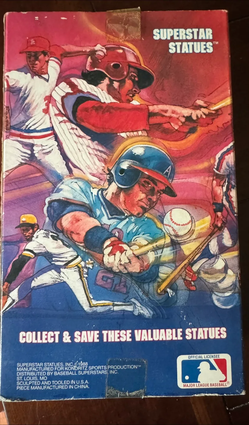 Eric Davis Baseball Superstar Statue image indicator(5)