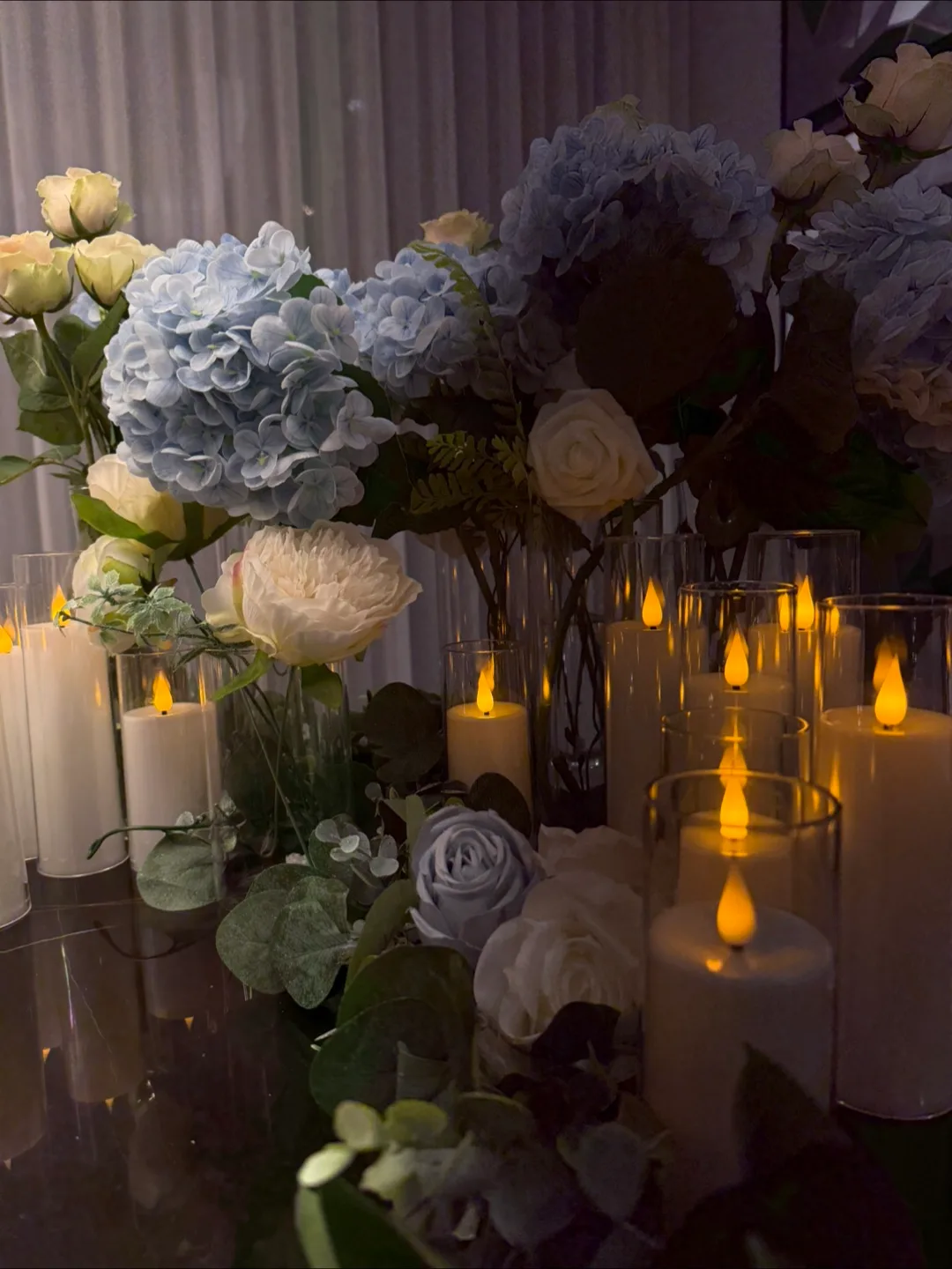Flower arrangements for parties/dinner thumbnail