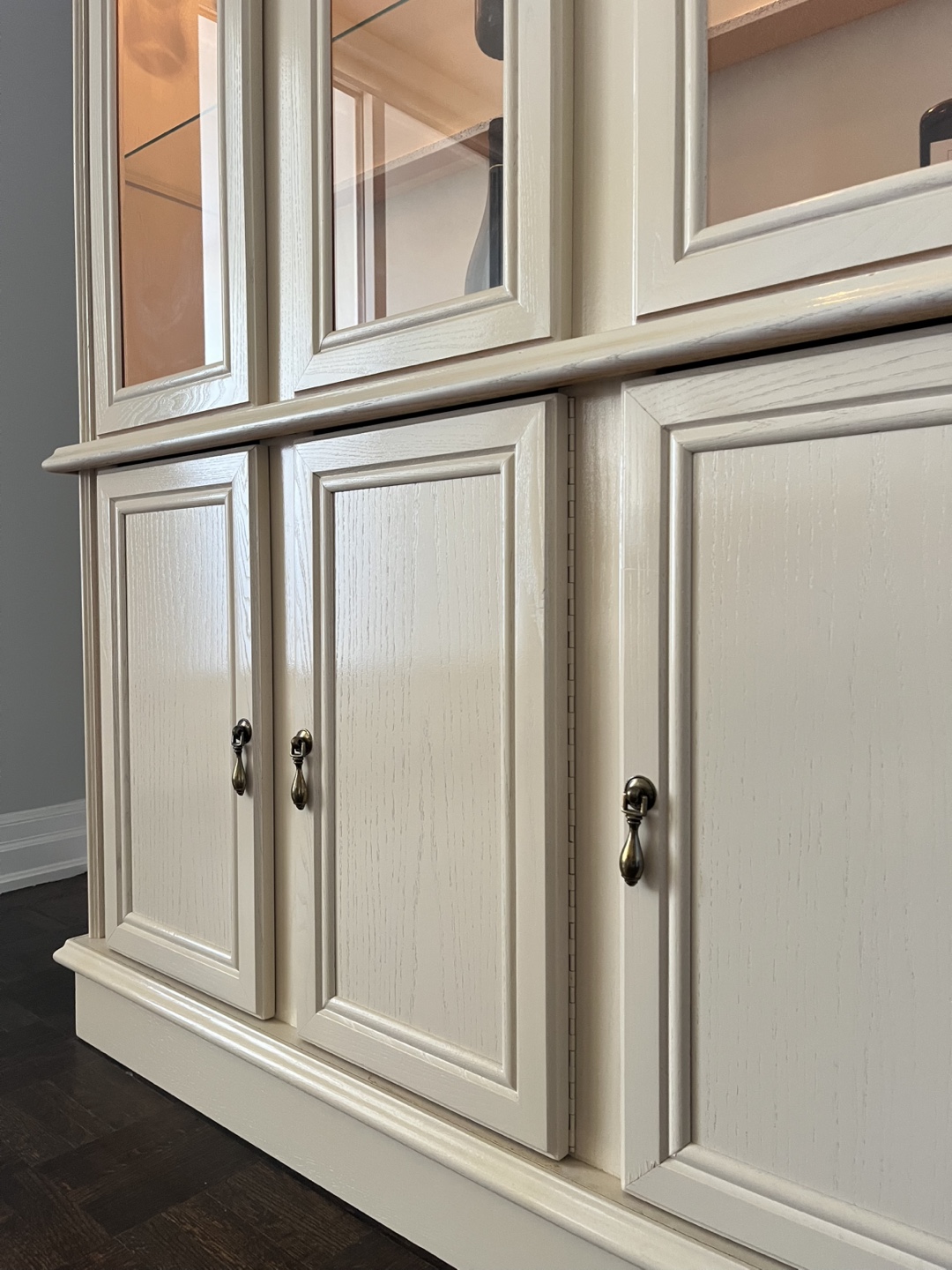 Display Cabinet with Glass Doors - photo 3