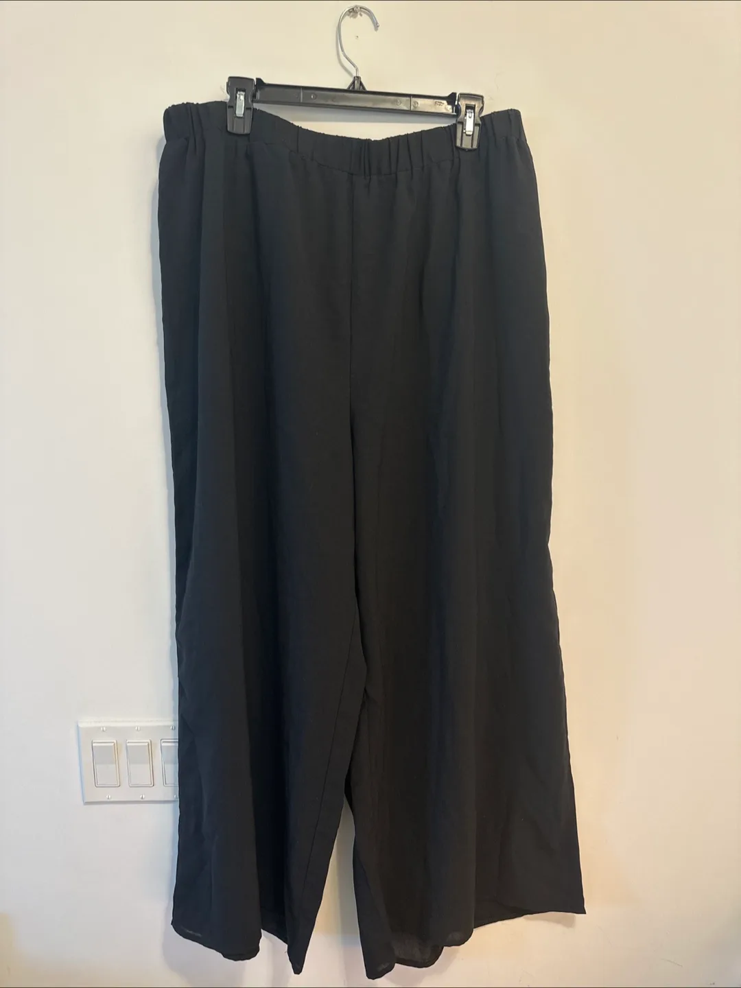 Emery Rose- Black Culottes - Size 3XL thumbnail