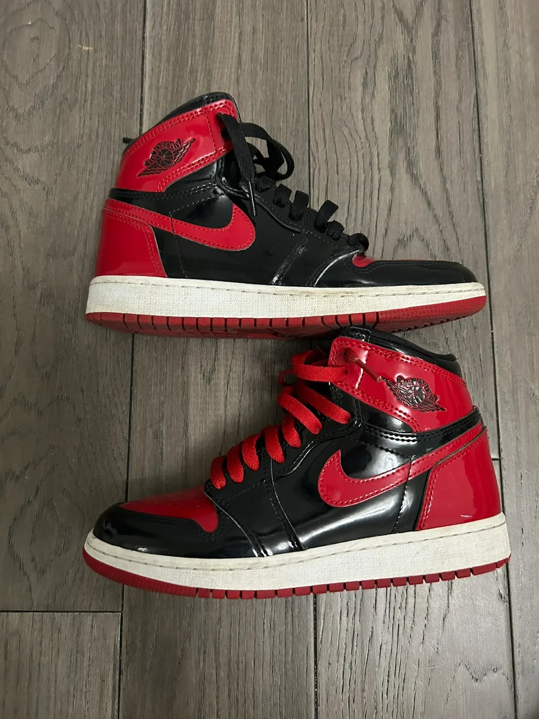 Nike Air Jordan 1 High - Red/Black image indicator(4)