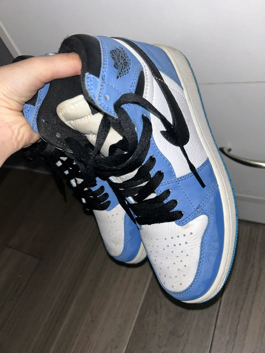 Nike Air Jordan 1 High University Blue image indicator(4)