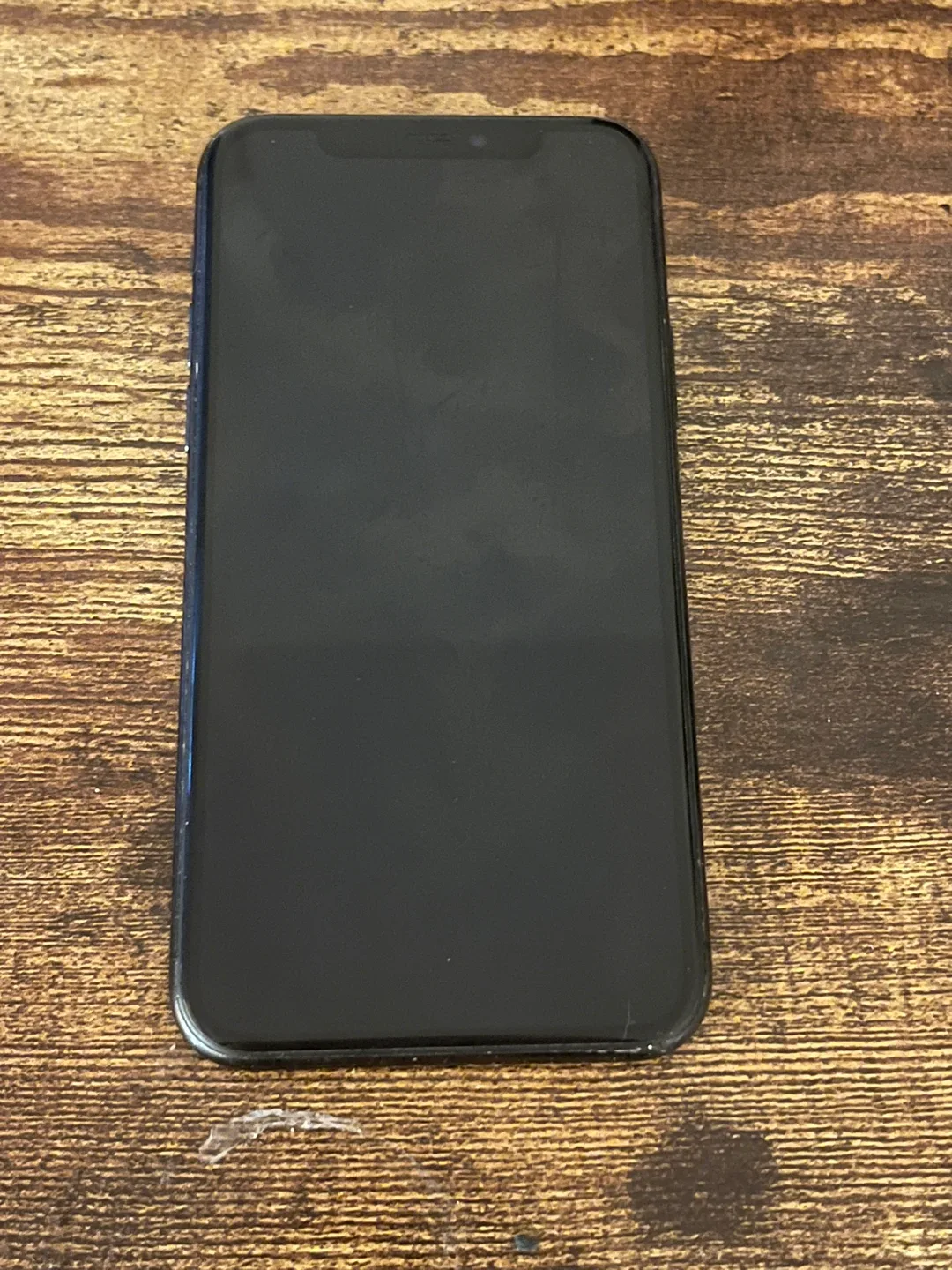 Apple iPhone 11 Pro image indicator(2)