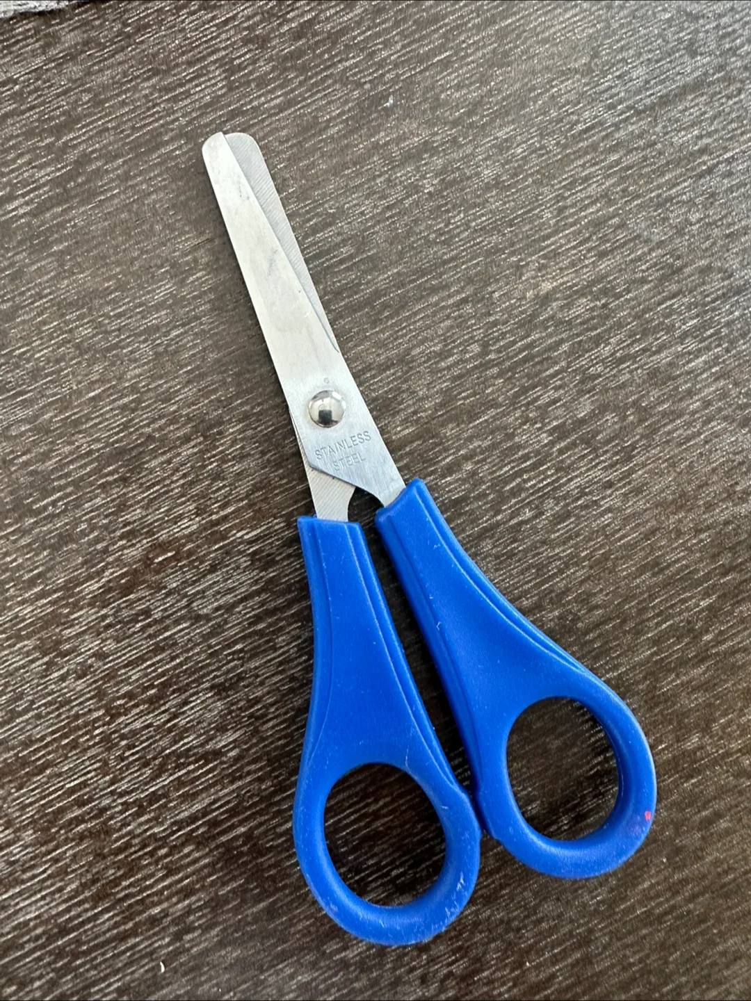 Blue handled kids  scissors #freecycle thumbnail