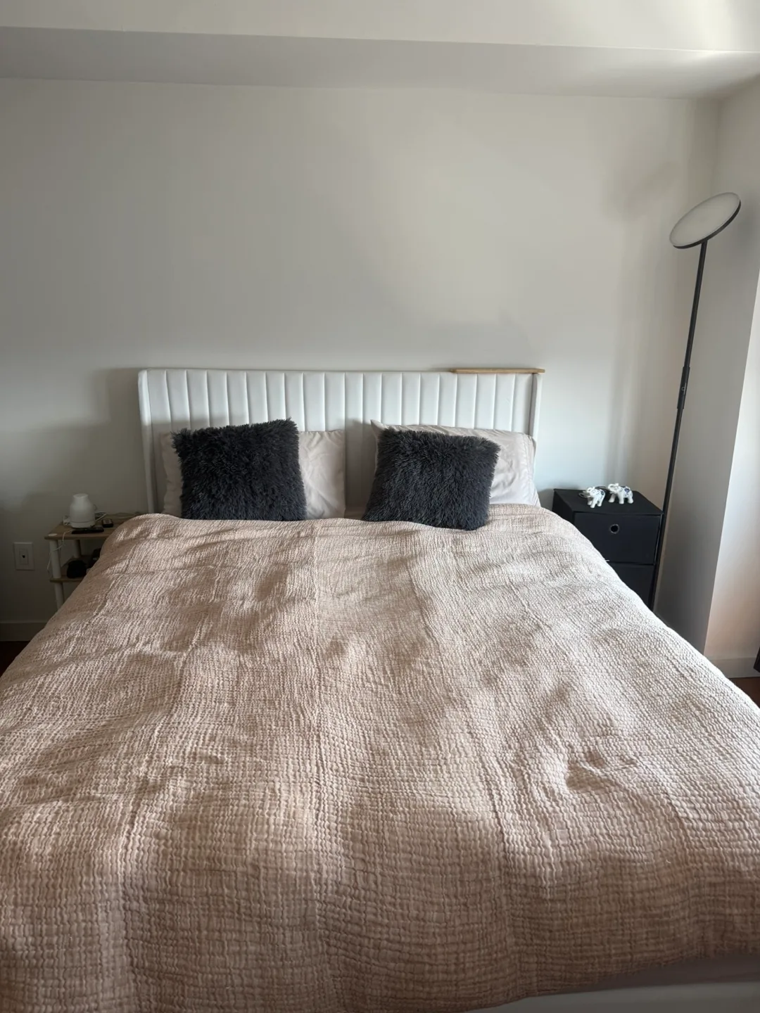 Potterybarn Beige Gauze Duvet Cover (Queen size) image indicator(2)