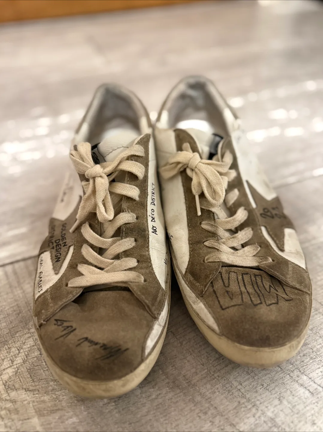 Golden Goose Superstar Sneakers thumbnail