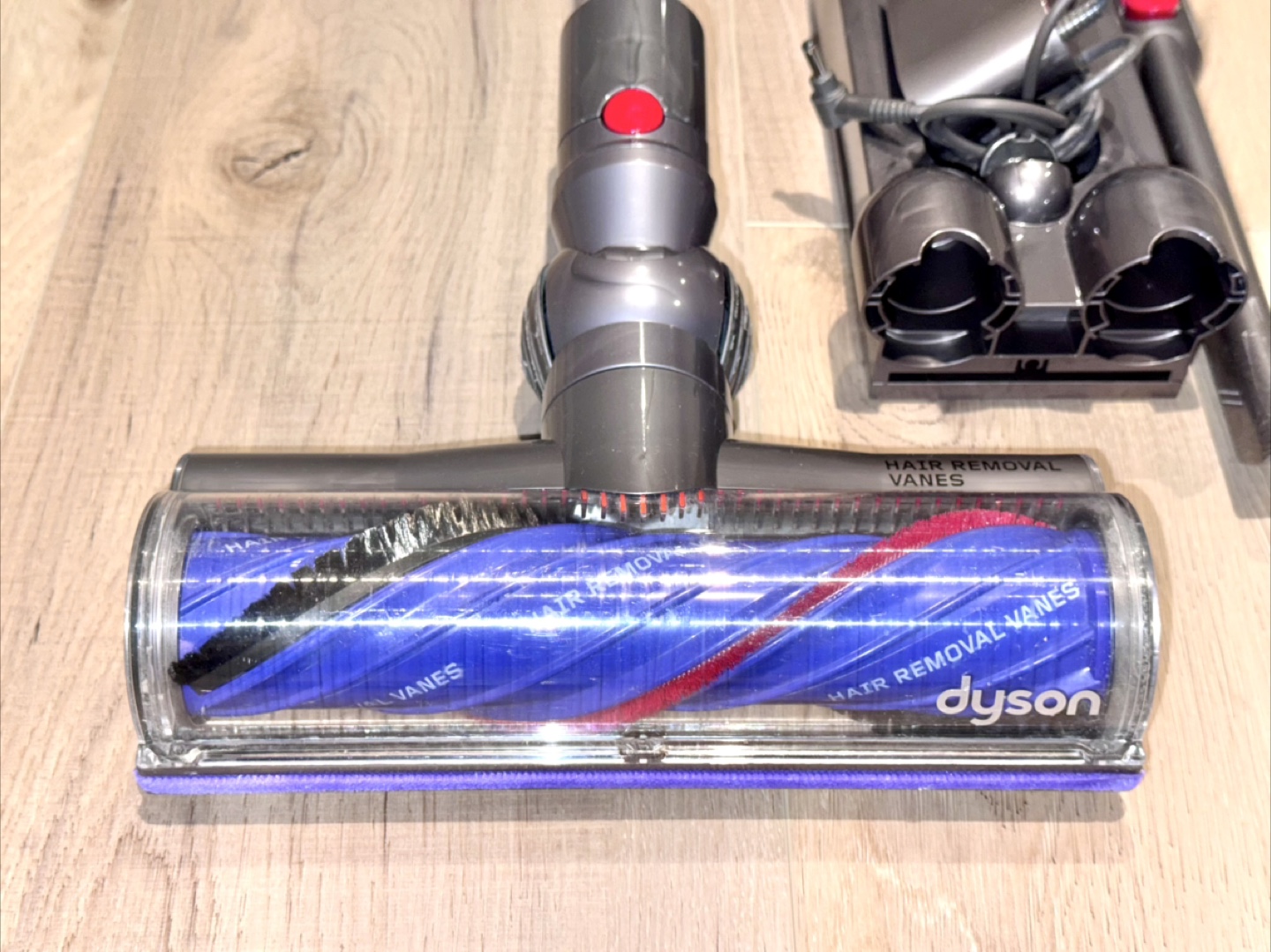 Dyson V12 Detect Cordless Vacuum - photo 5