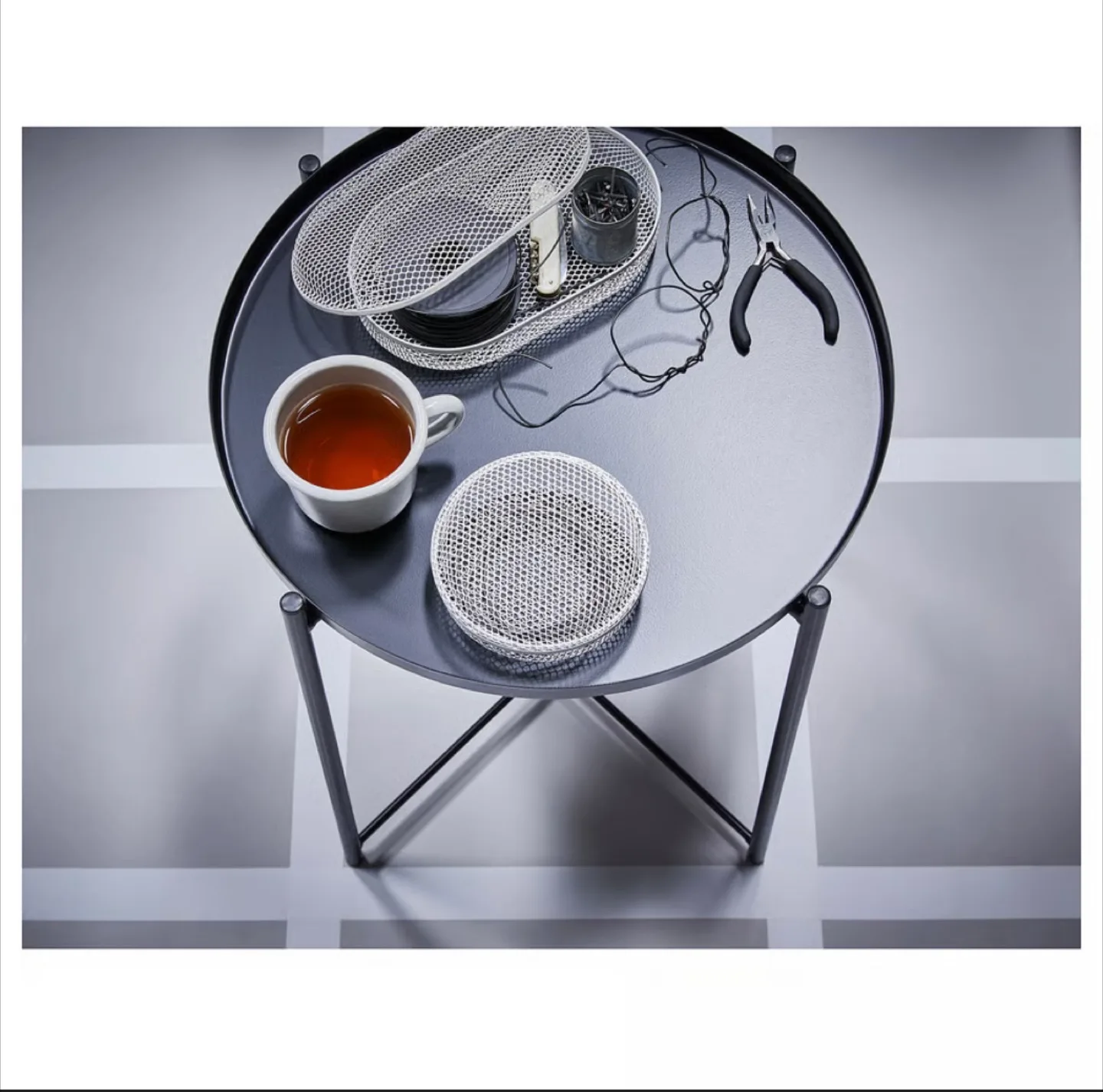 Gladom Tray Table - Black image indicator(10)