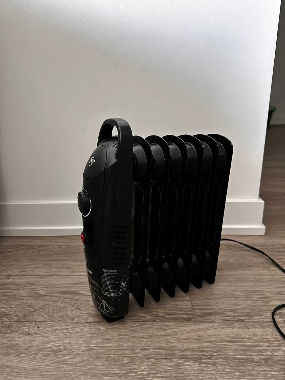 Westinghouse Black Oil Filled Radiator image indicator(2)