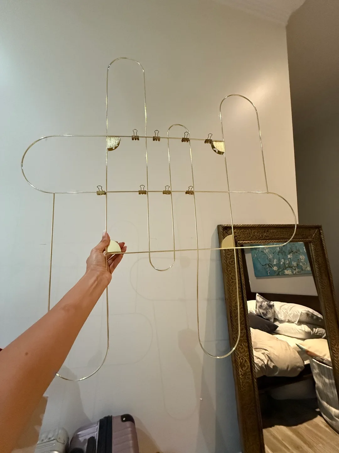 Gold Wall Decor with Clips thumbnail