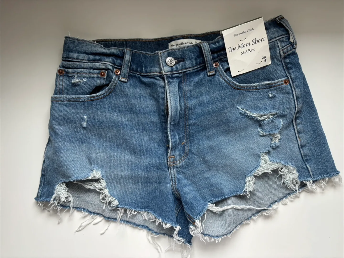 Abercrombie & Fitch Mom Short Size 6 thumbnail